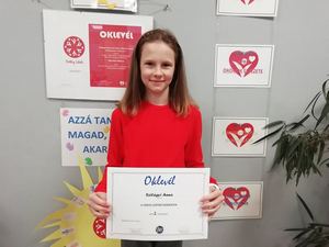 Anna_szépíró.jpg